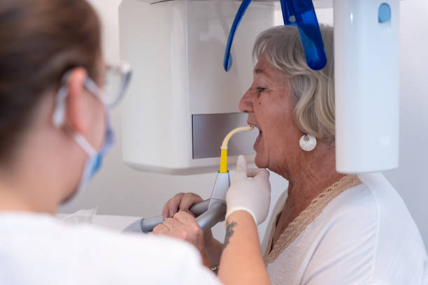 Best Emergency Tooth Extraction in Constantine, MI